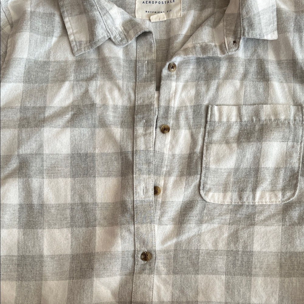 Aeropostale Light Gray Plaid Button-Down Shirt - Picture 3 of 5